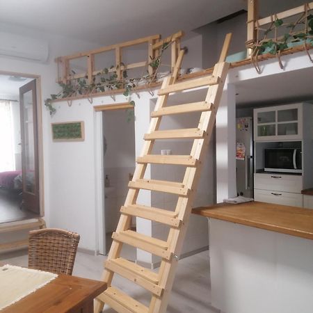 Ujkapu Sunshine Apartments Gyor Luaran gambar