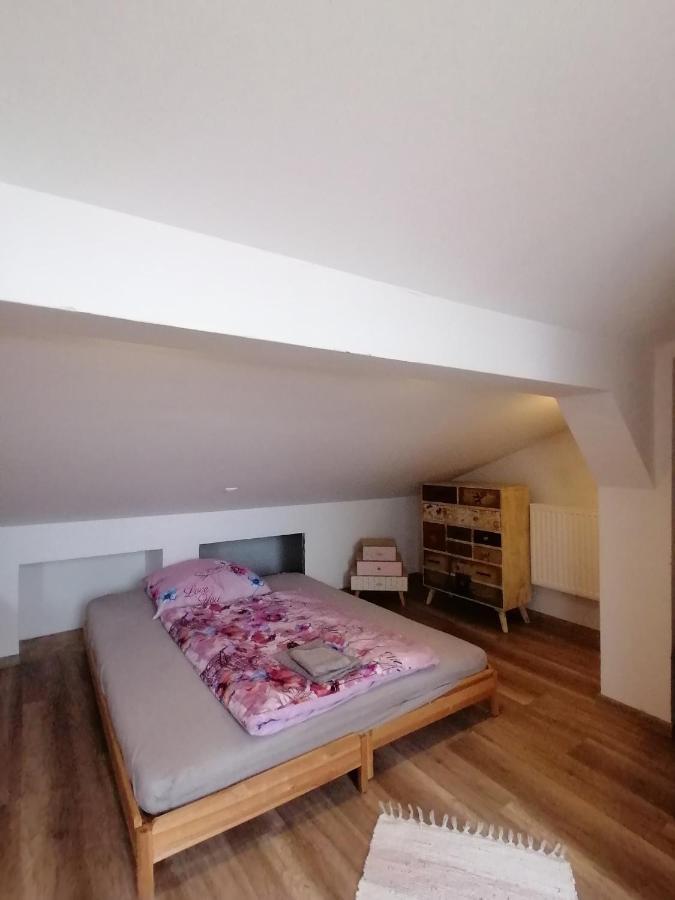 Ujkapu Sunshine Apartments Gyor Luaran gambar